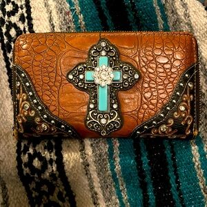 Montana West Zip Wallet